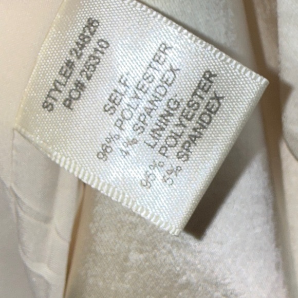 Skies Are Blue Shimmering Cream Blazer - Picture 4 of 4